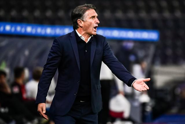 京媒:周琦愿加盟首钢 结果取决于两队谈判结果